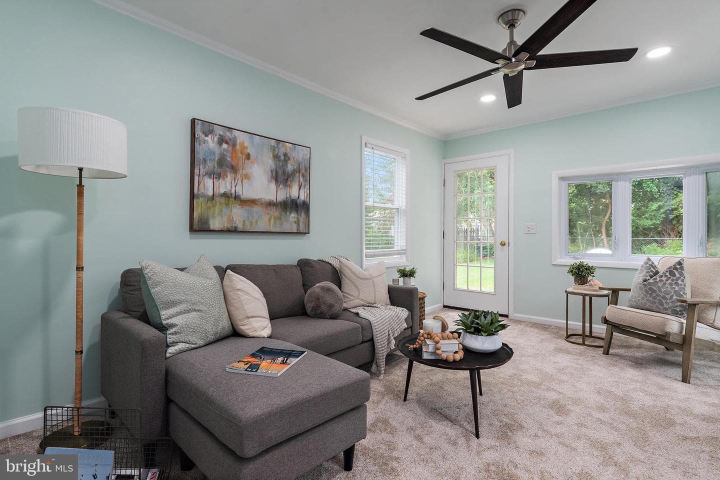 204 W Chew Avenue photo 40