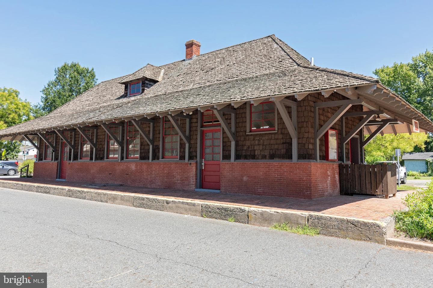 10 N Park Street photo 39