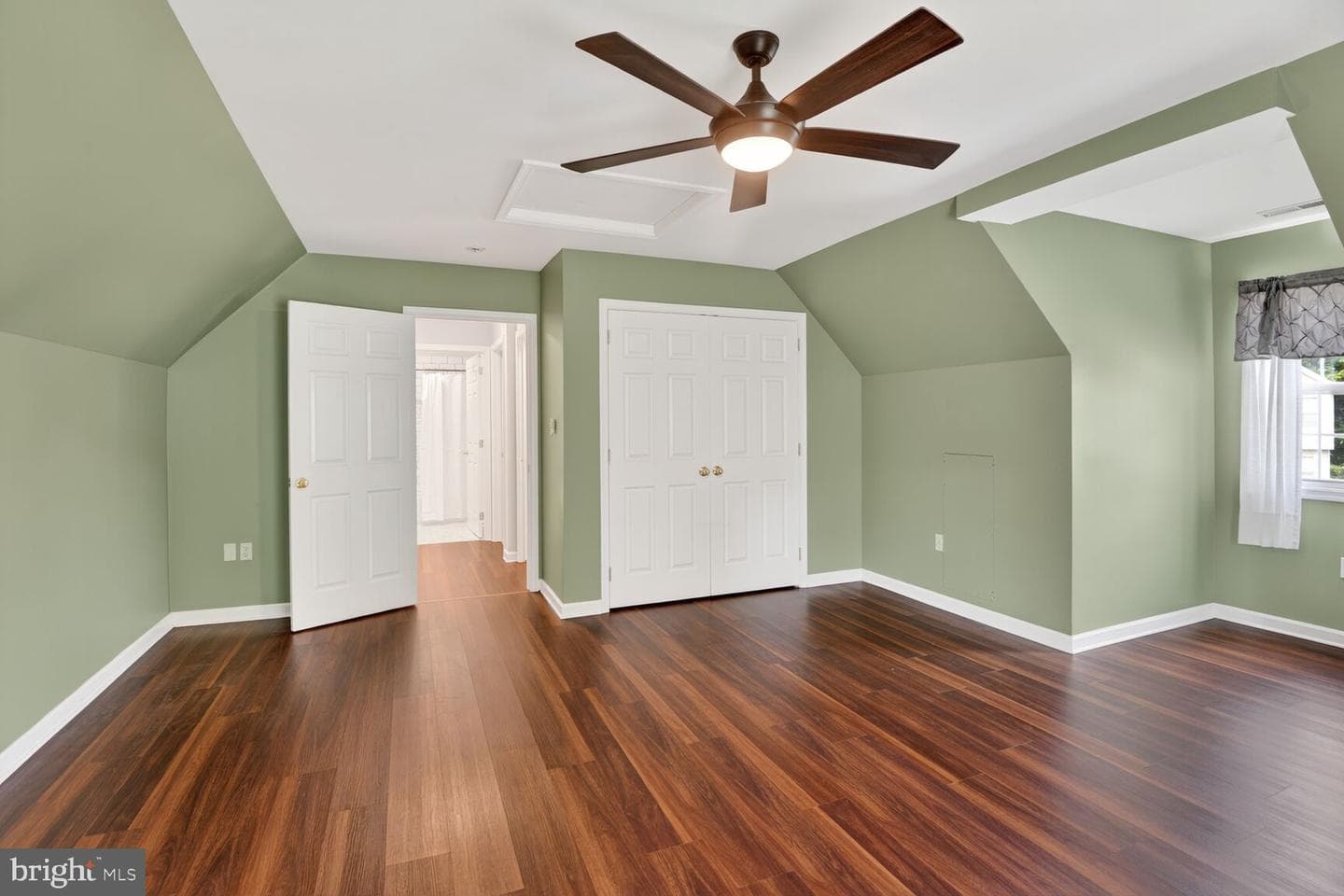 109 Bush Terrace photo 33