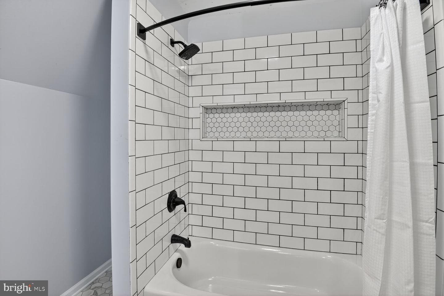 109 Bush Terrace photo 34