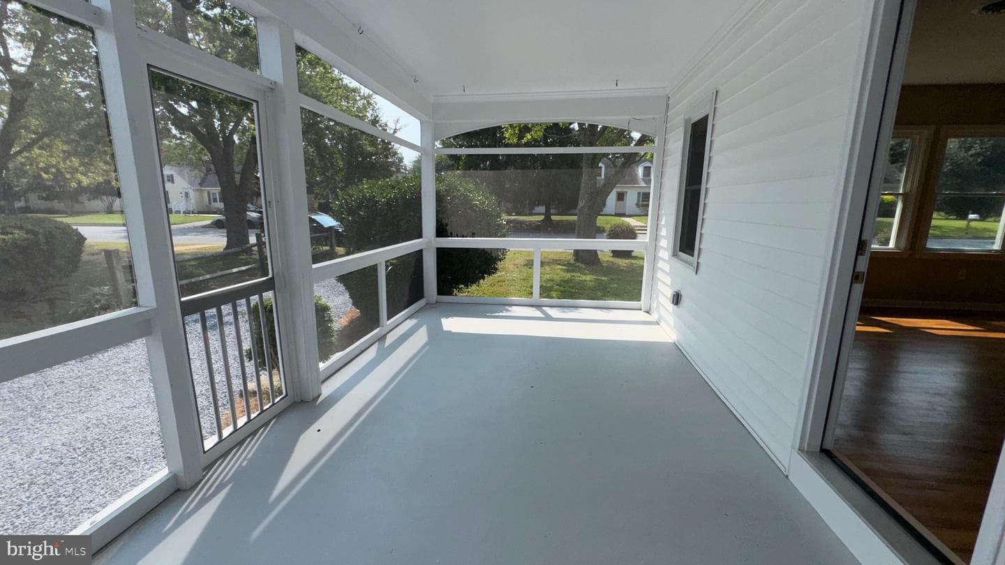 703 Howard Street photo 6