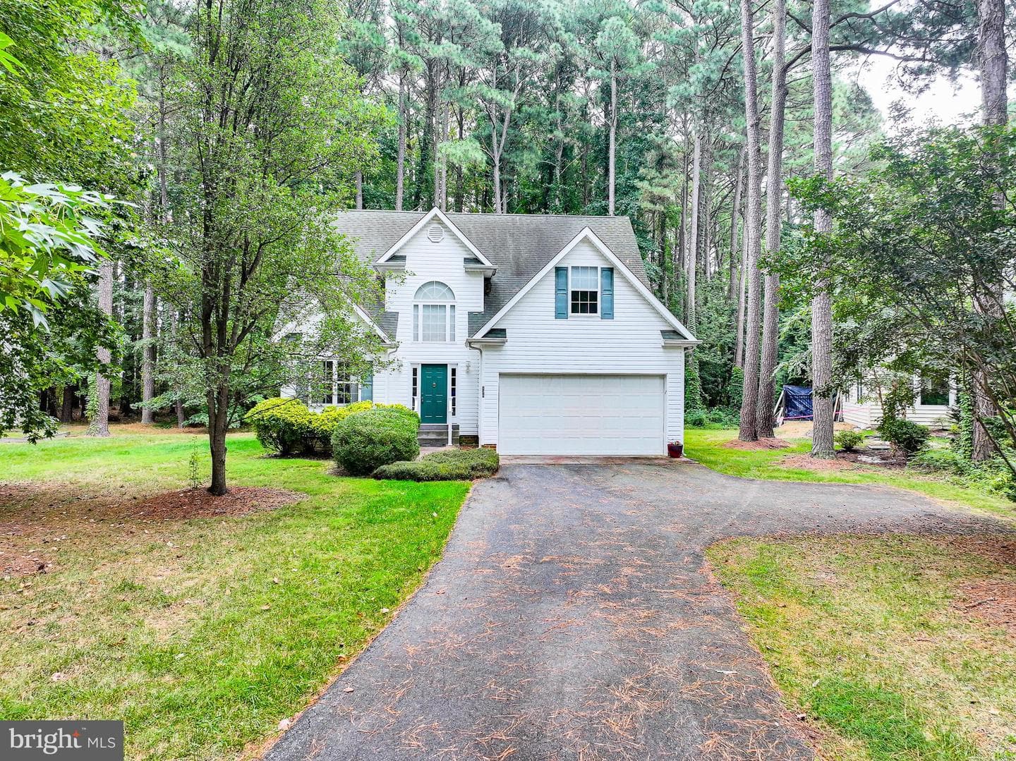 228 Tyler Avenue photo 30