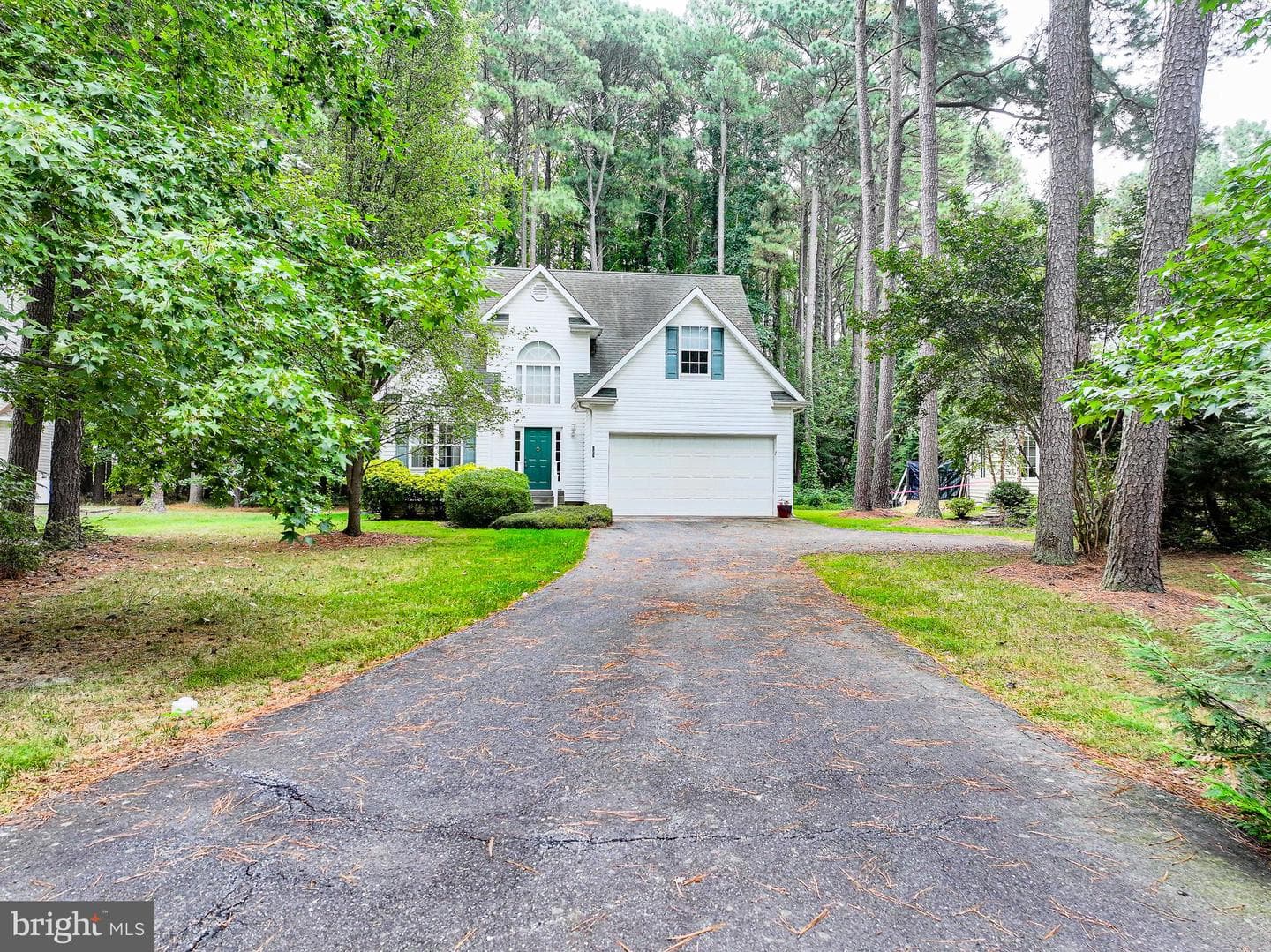 228 Tyler Avenue photo 35
