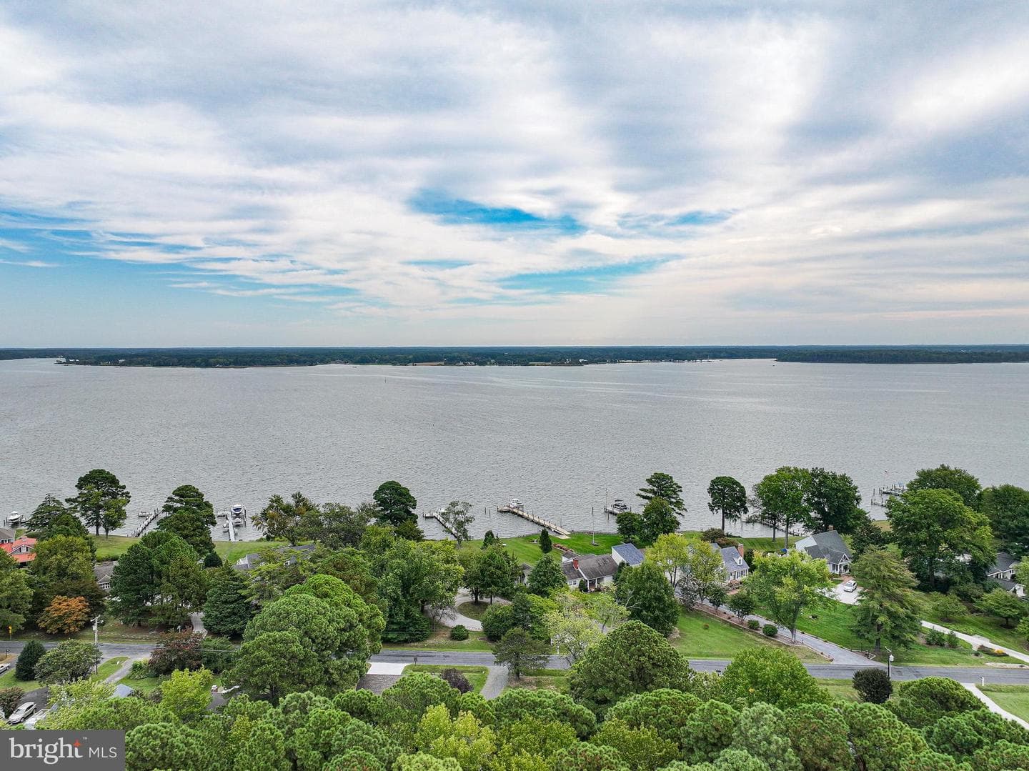 228 Tyler Avenue photo 37