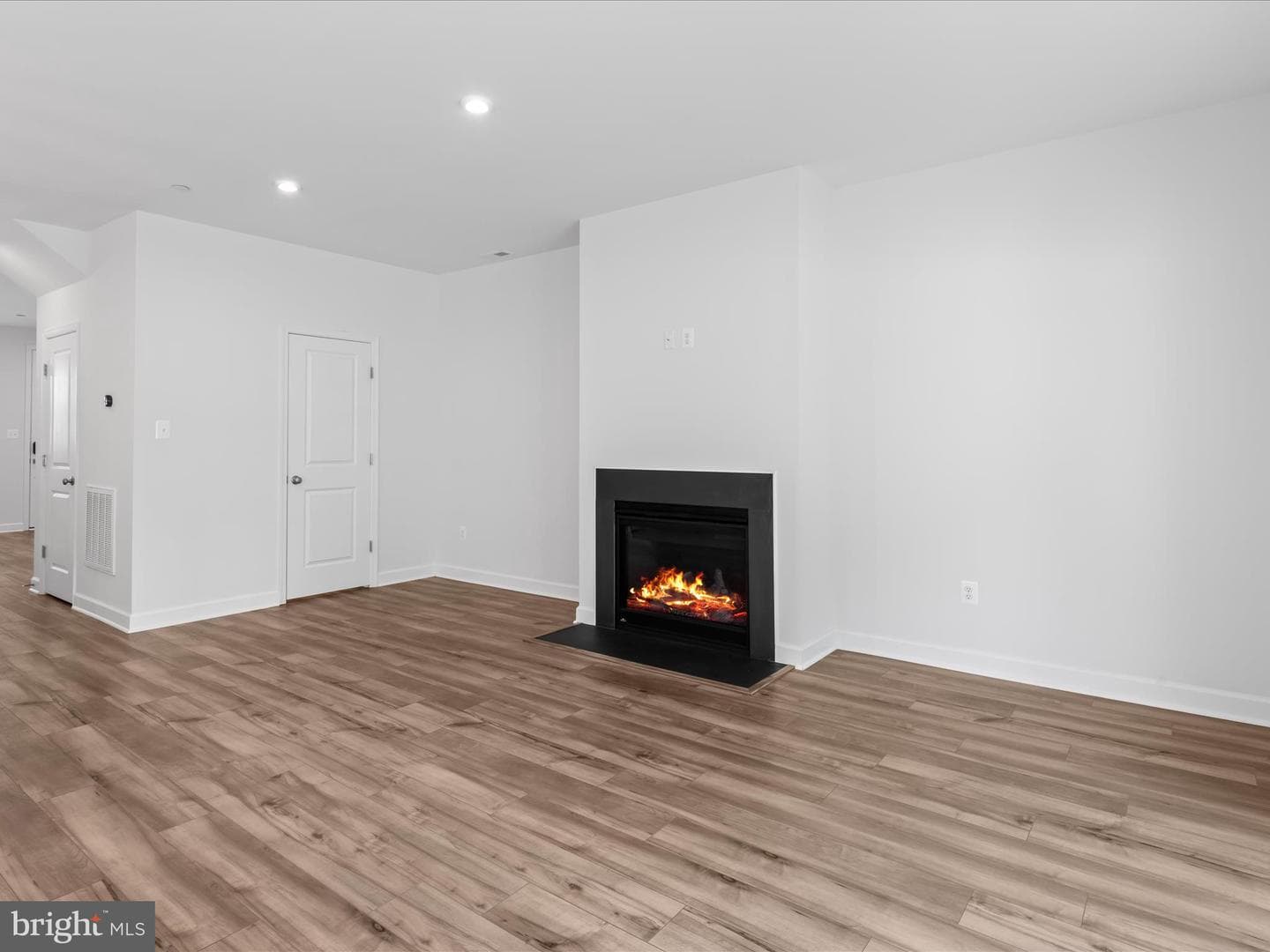 408 Spinnaker Lane photo 29