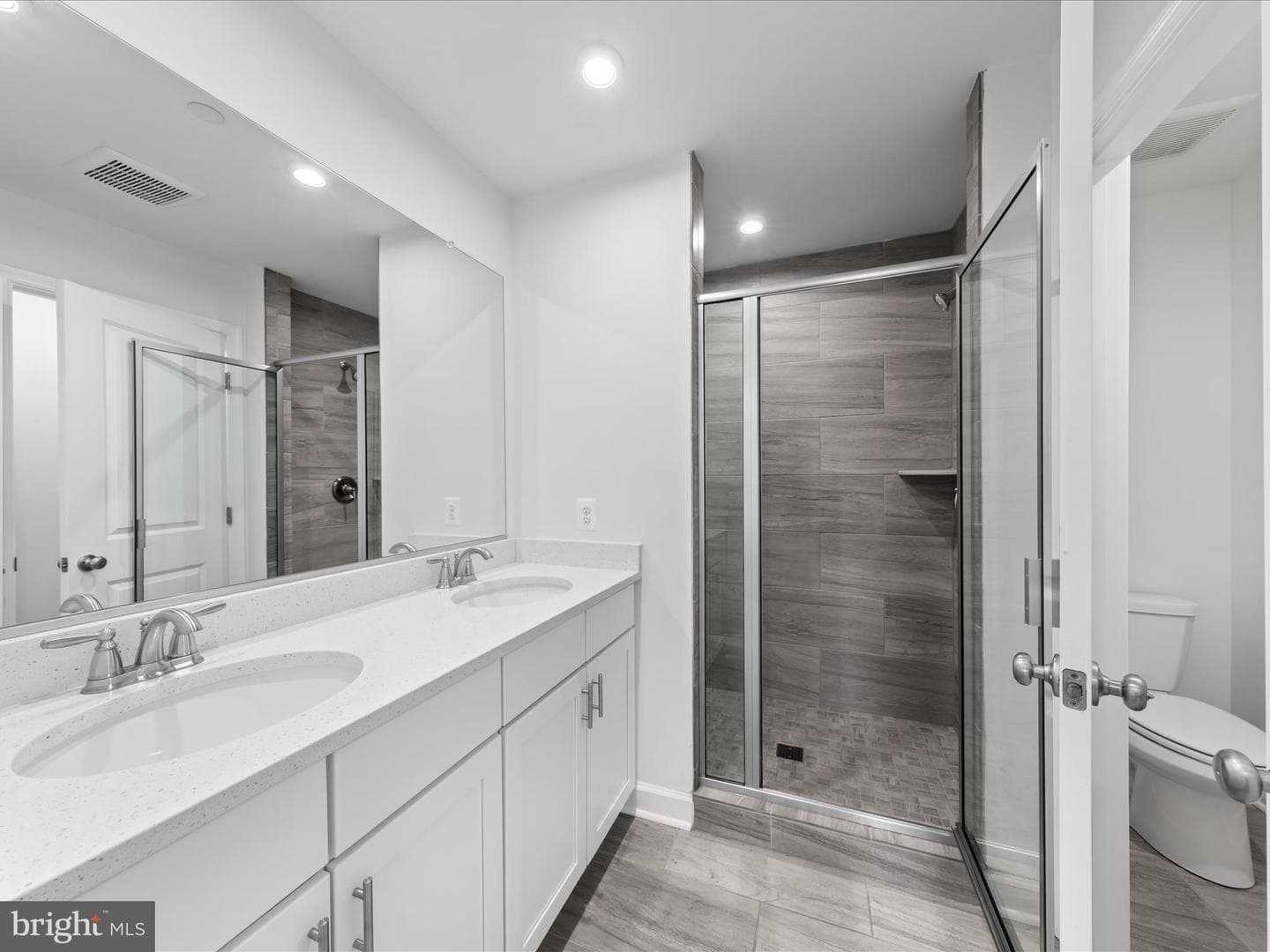 408 Spinnaker Lane photo 37