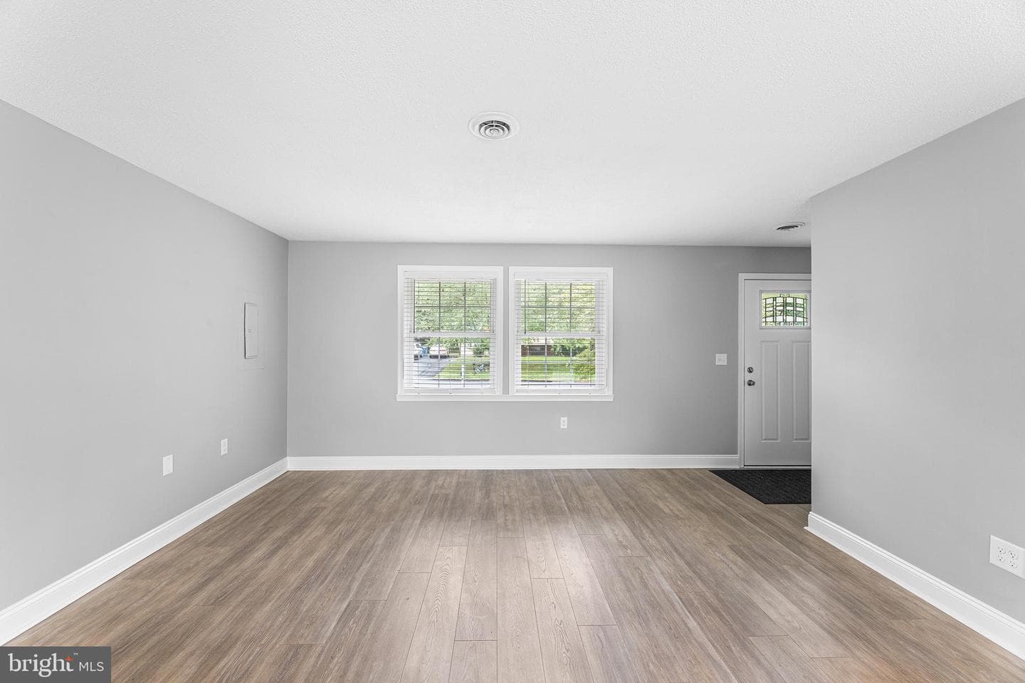 7384 Brett Road photo 4