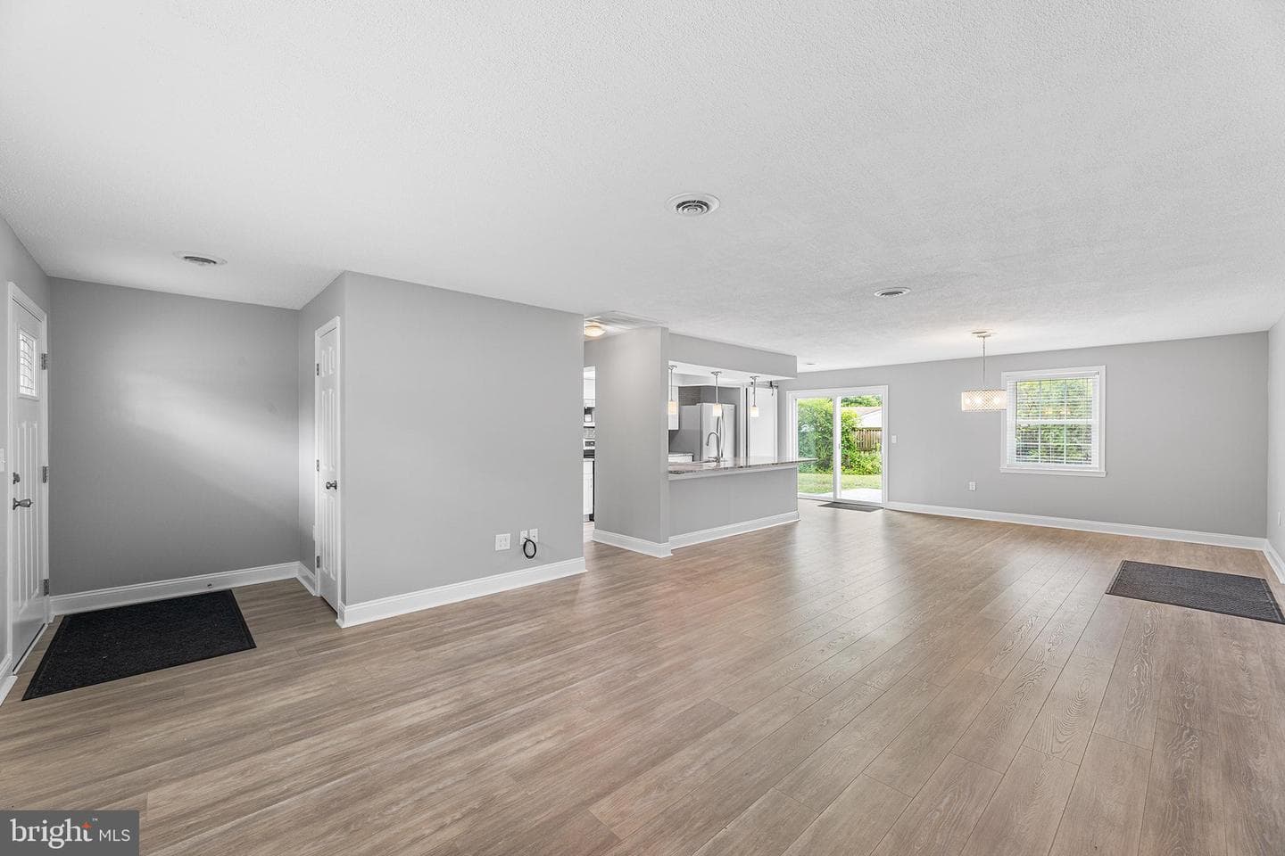 7384 Brett Road photo 5