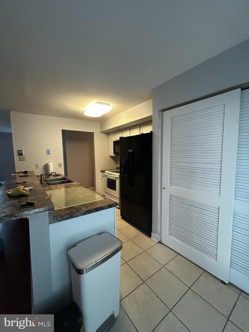 8566 Dyott Court photo 10