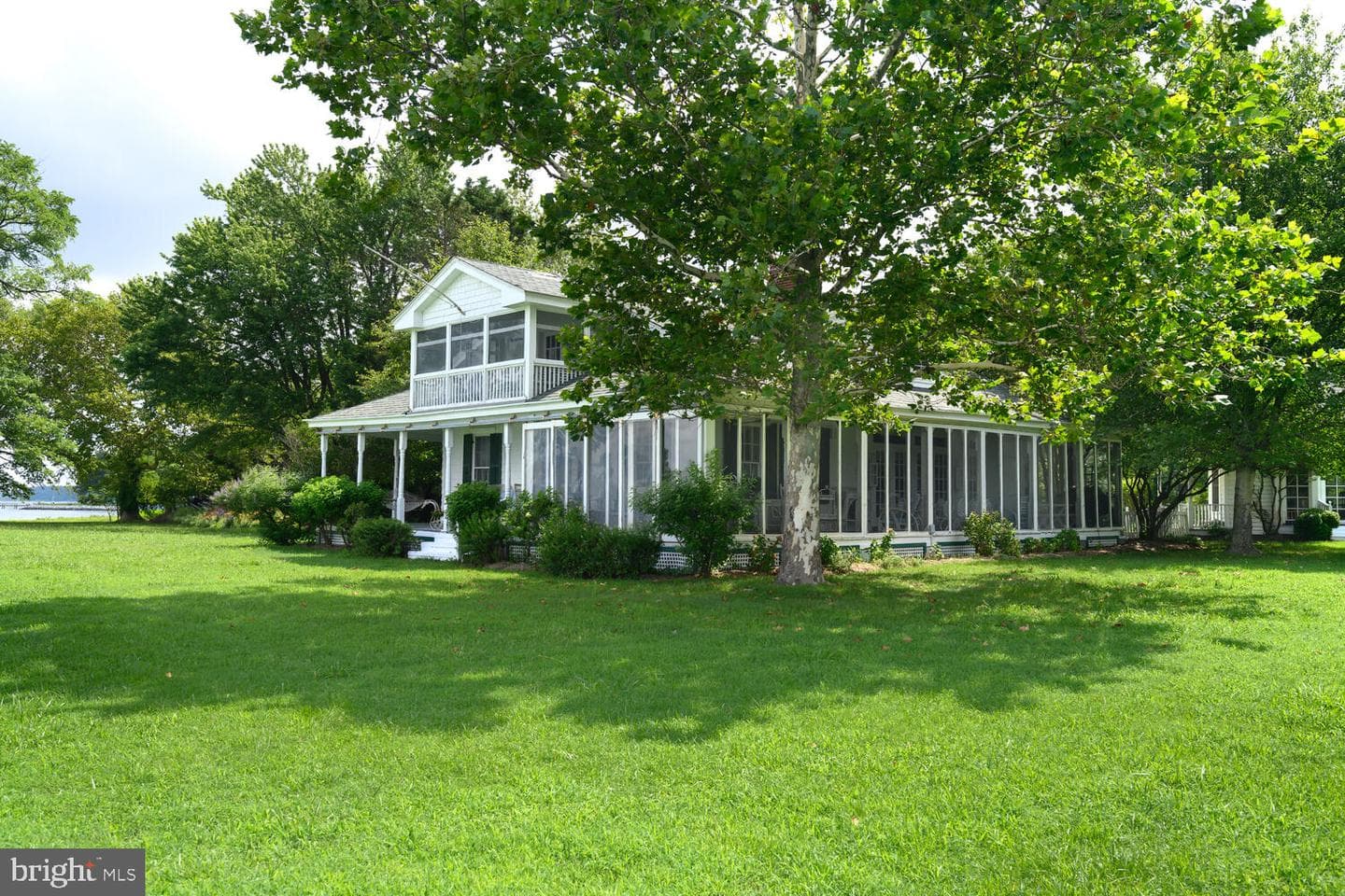 9998 Wades Farm Lane photo 3