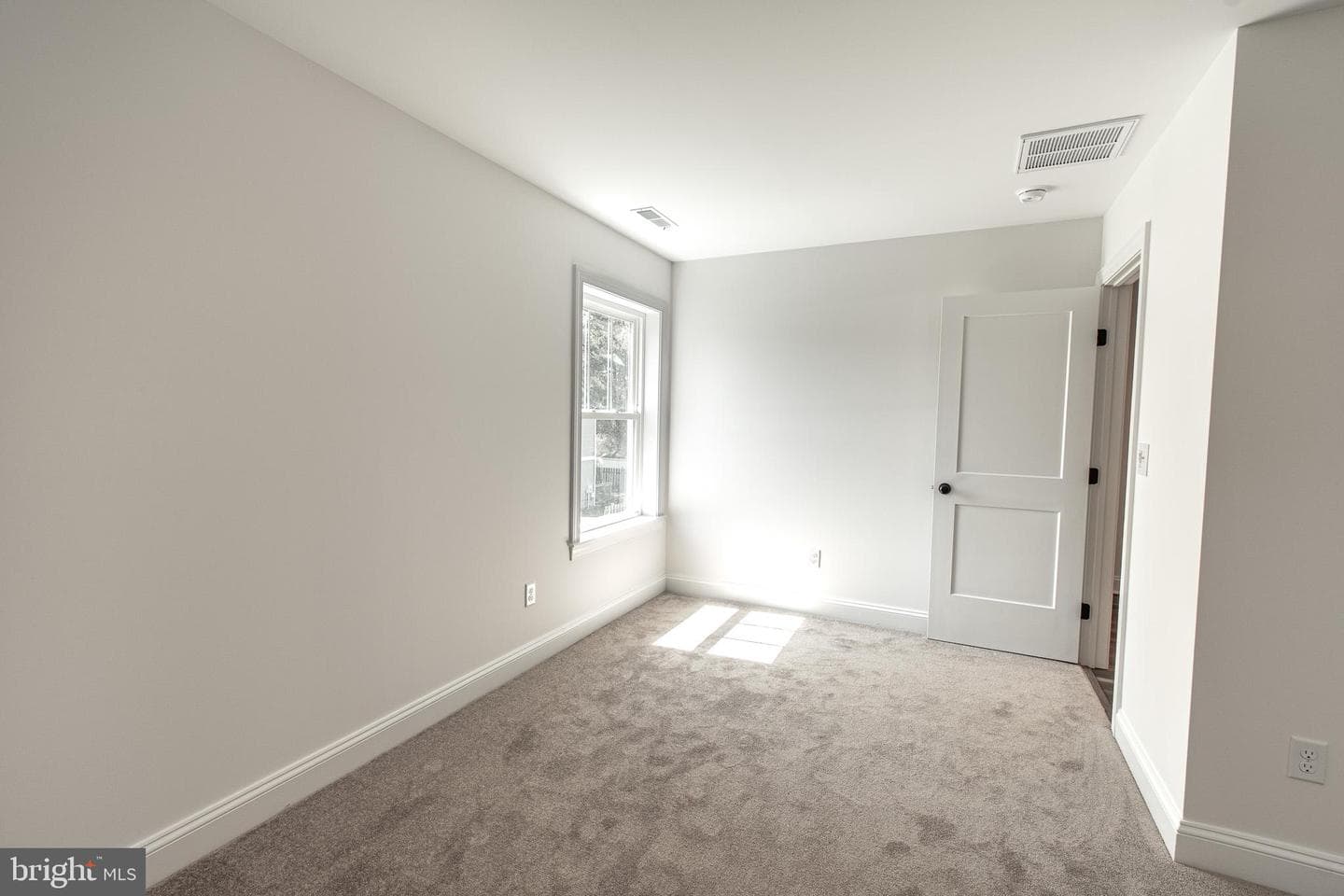 18 Sandy Lane photo 27