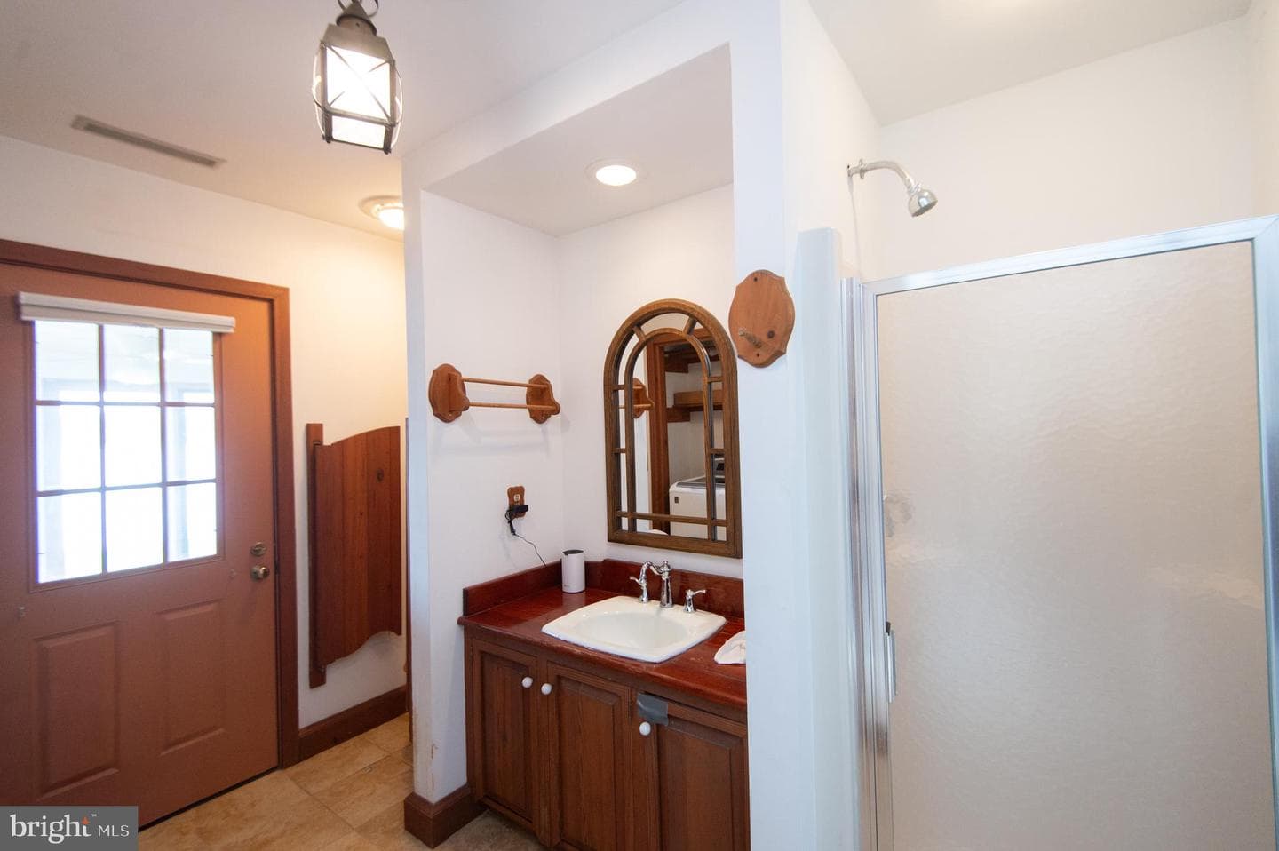 5499 Anderby Hall Road photo 22