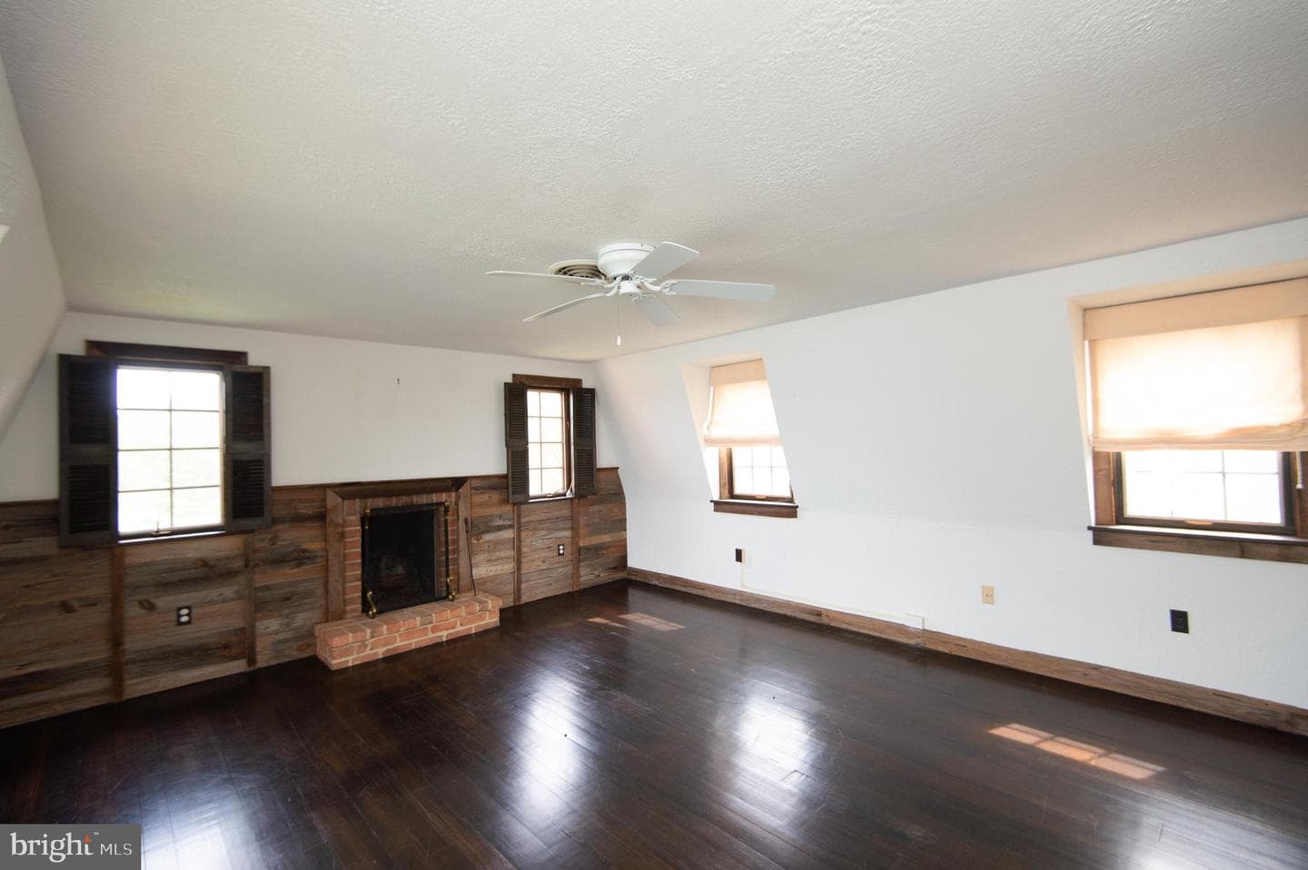 5499 Anderby Hall Road photo 31