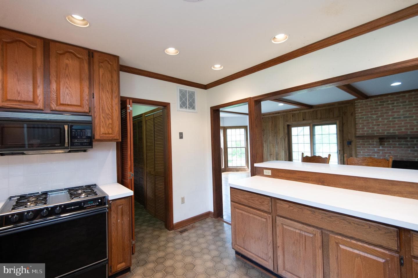 5499 Anderby Hall Road photo 44
