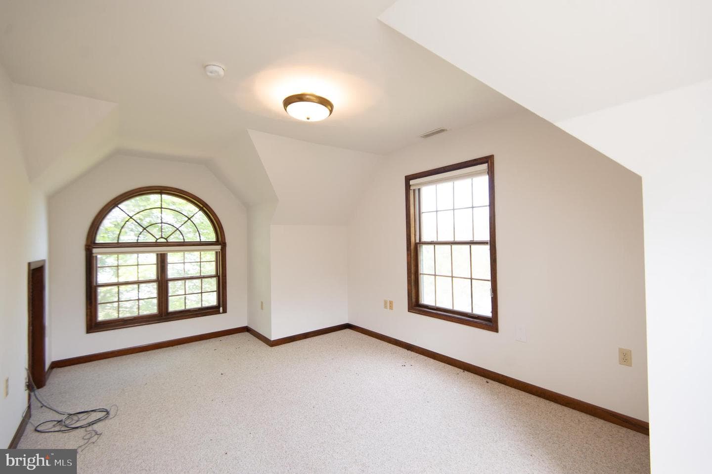 5499 Anderby Hall Road photo 57