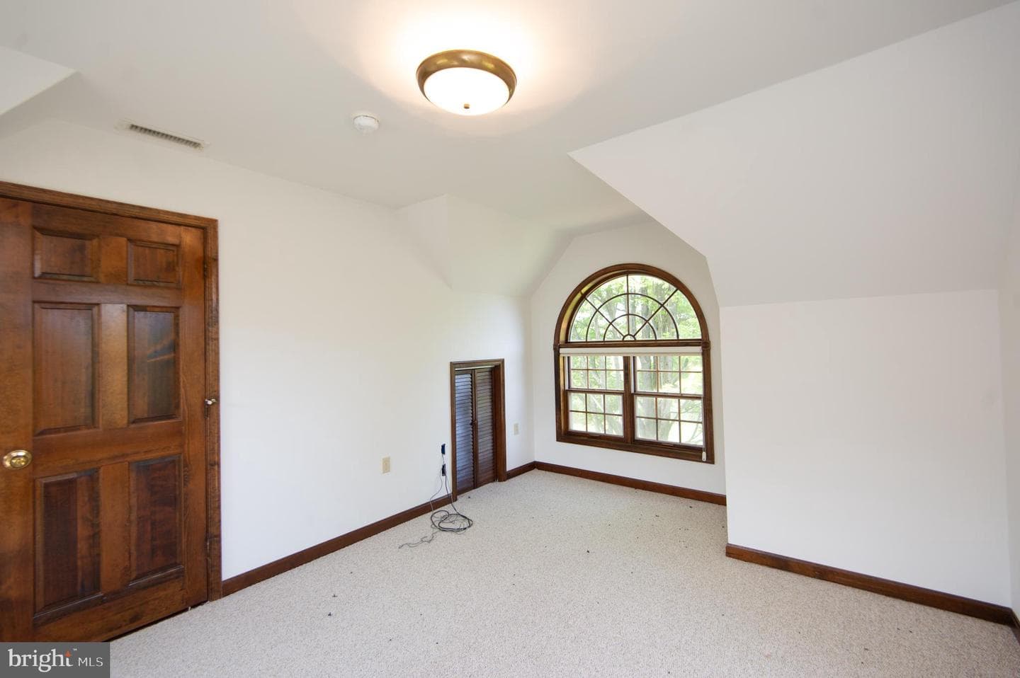 5499 Anderby Hall Road photo 58