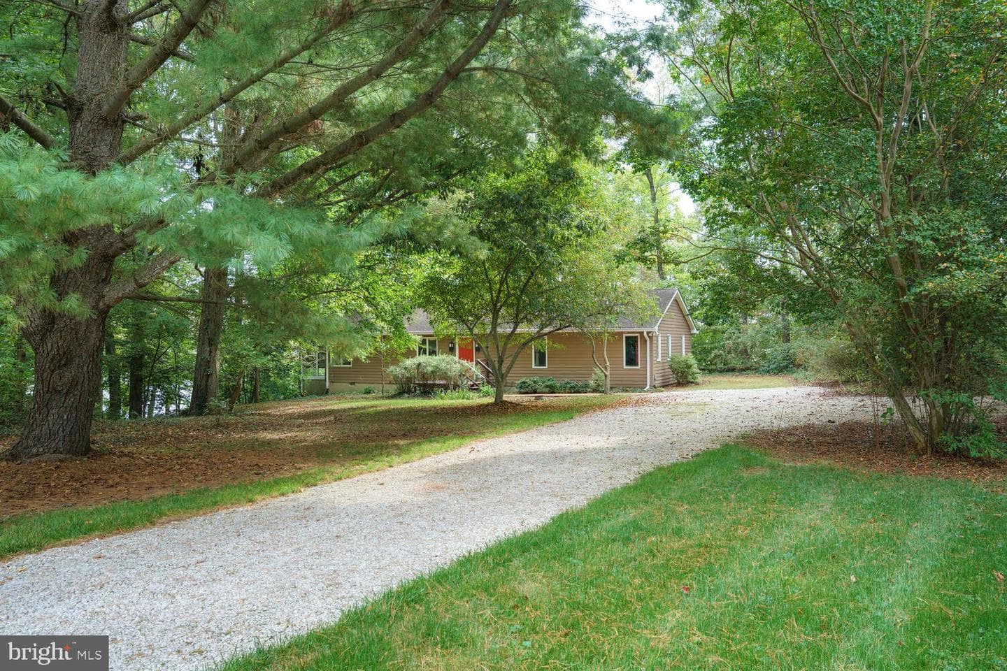 9059 High Banks Drive photo 2