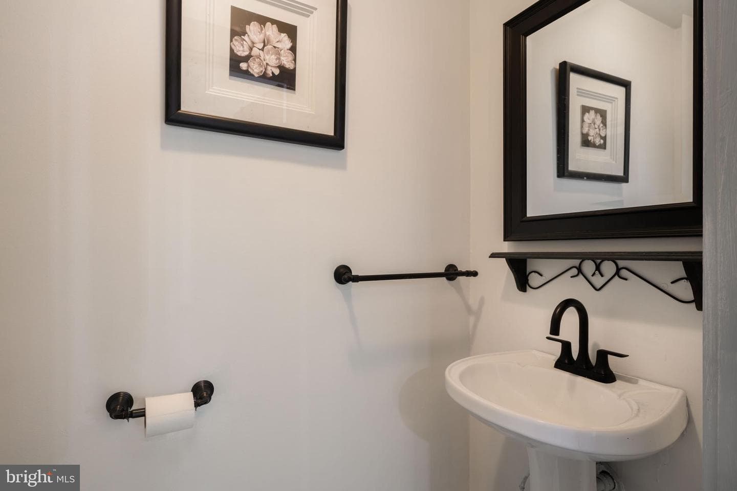 2669 Ocean Gateway photo 23