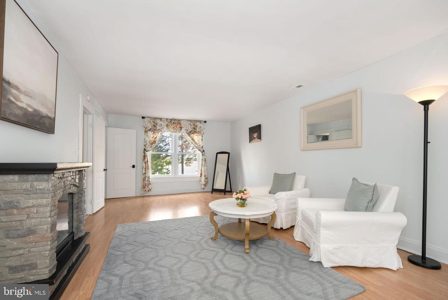 2669 Ocean Gateway photo 28