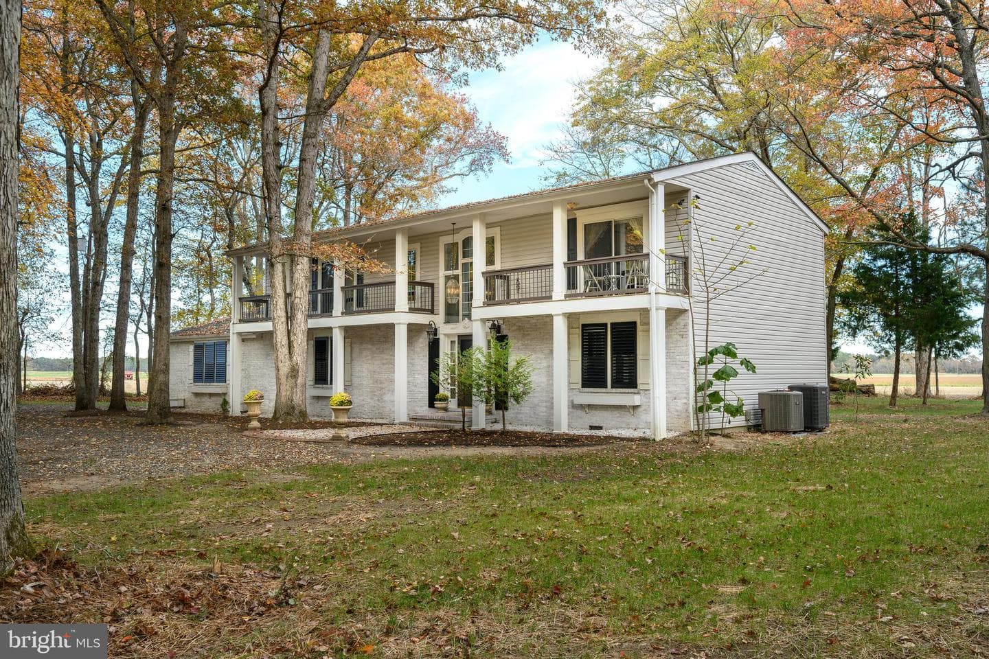 2669 Ocean Gateway photo 3