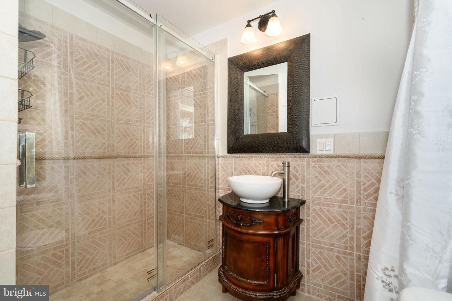 2669 Ocean Gateway photo 32