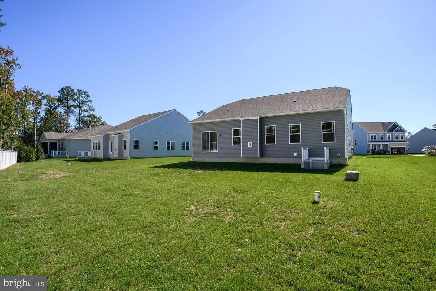 5648 Trafalgar Cir photo 5