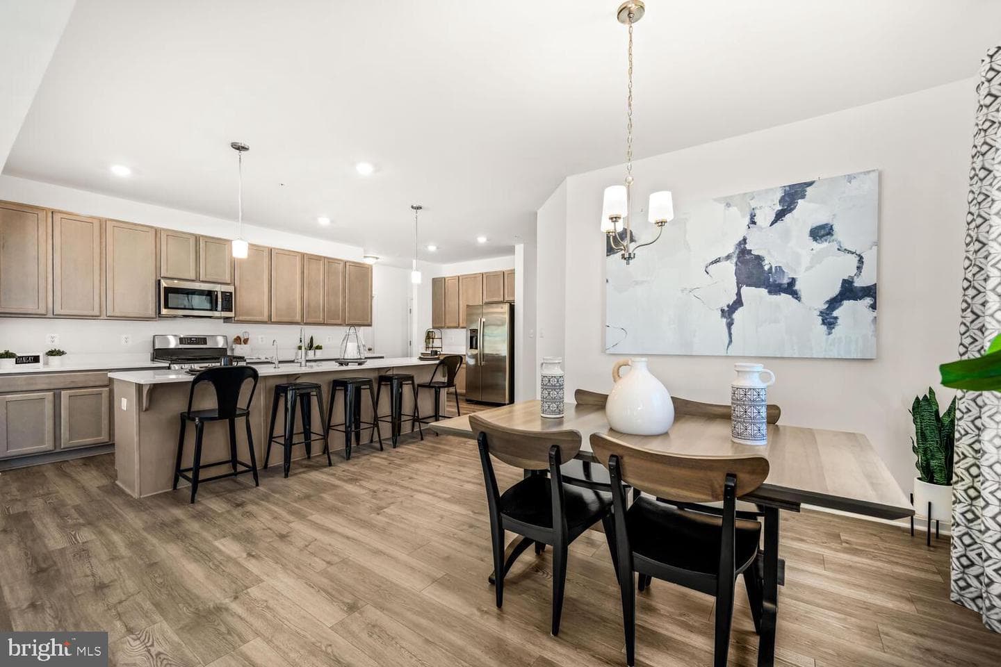5654 Trafalgar Cir photo 15