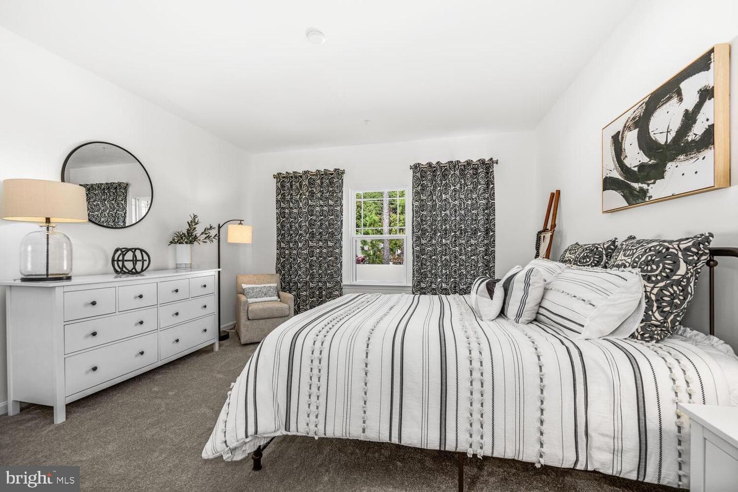 5654 Trafalgar Cir photo 22