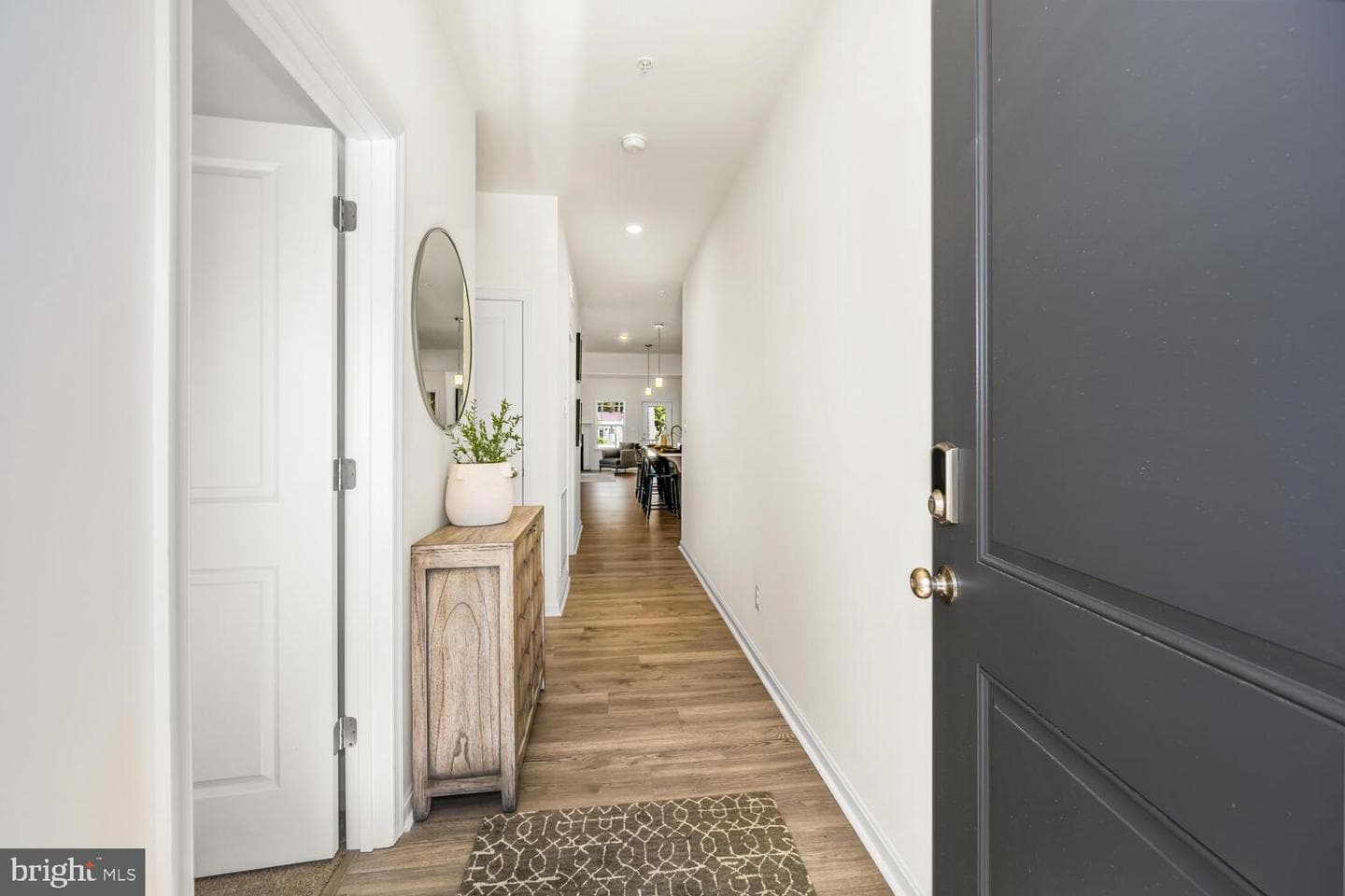 5654 Trafalgar Cir photo 6