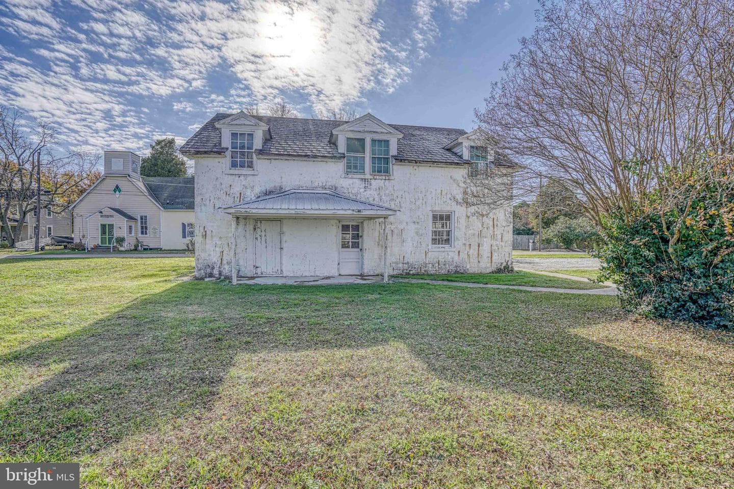 21486 Mission Road photo 19