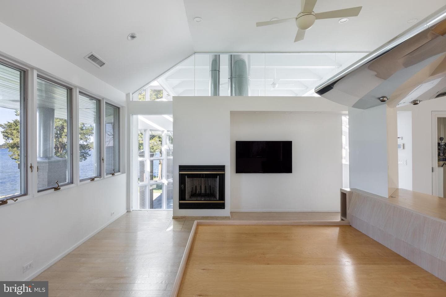 5084 Ferry Neck Road photo 32