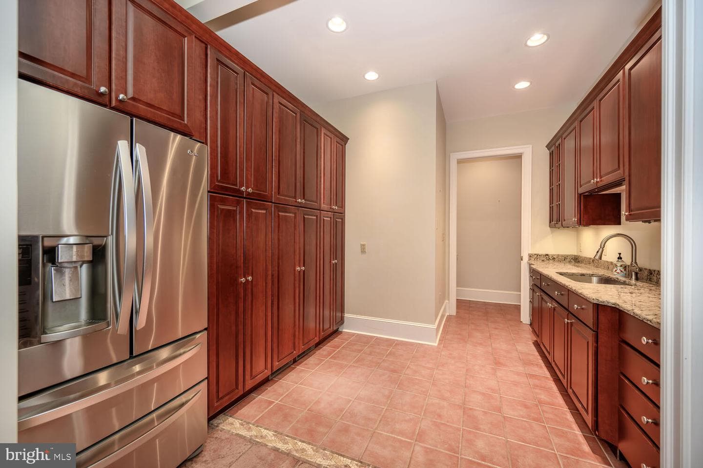23961 Lynnewood Drive photo 38