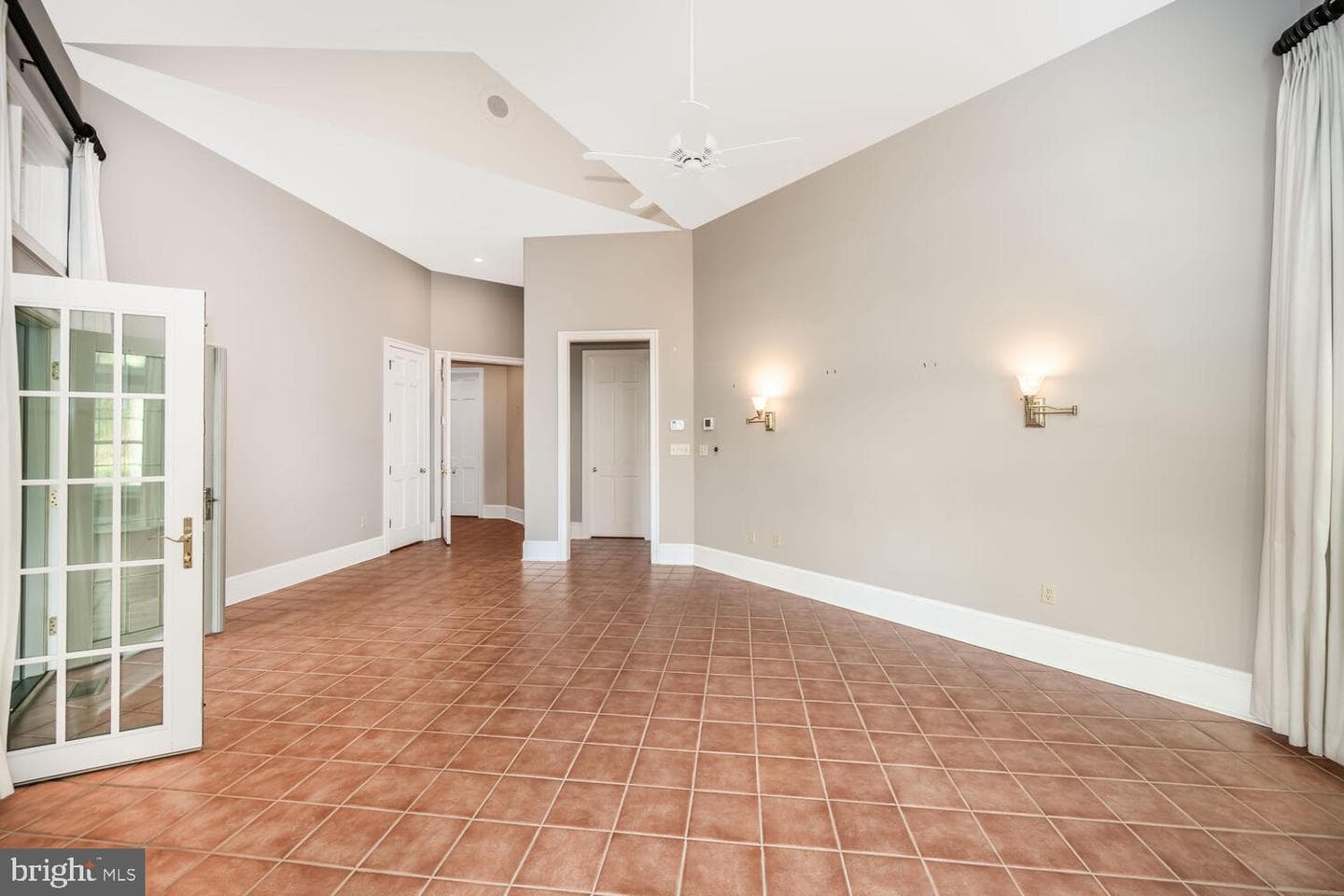 23961 Lynnewood Drive photo 48
