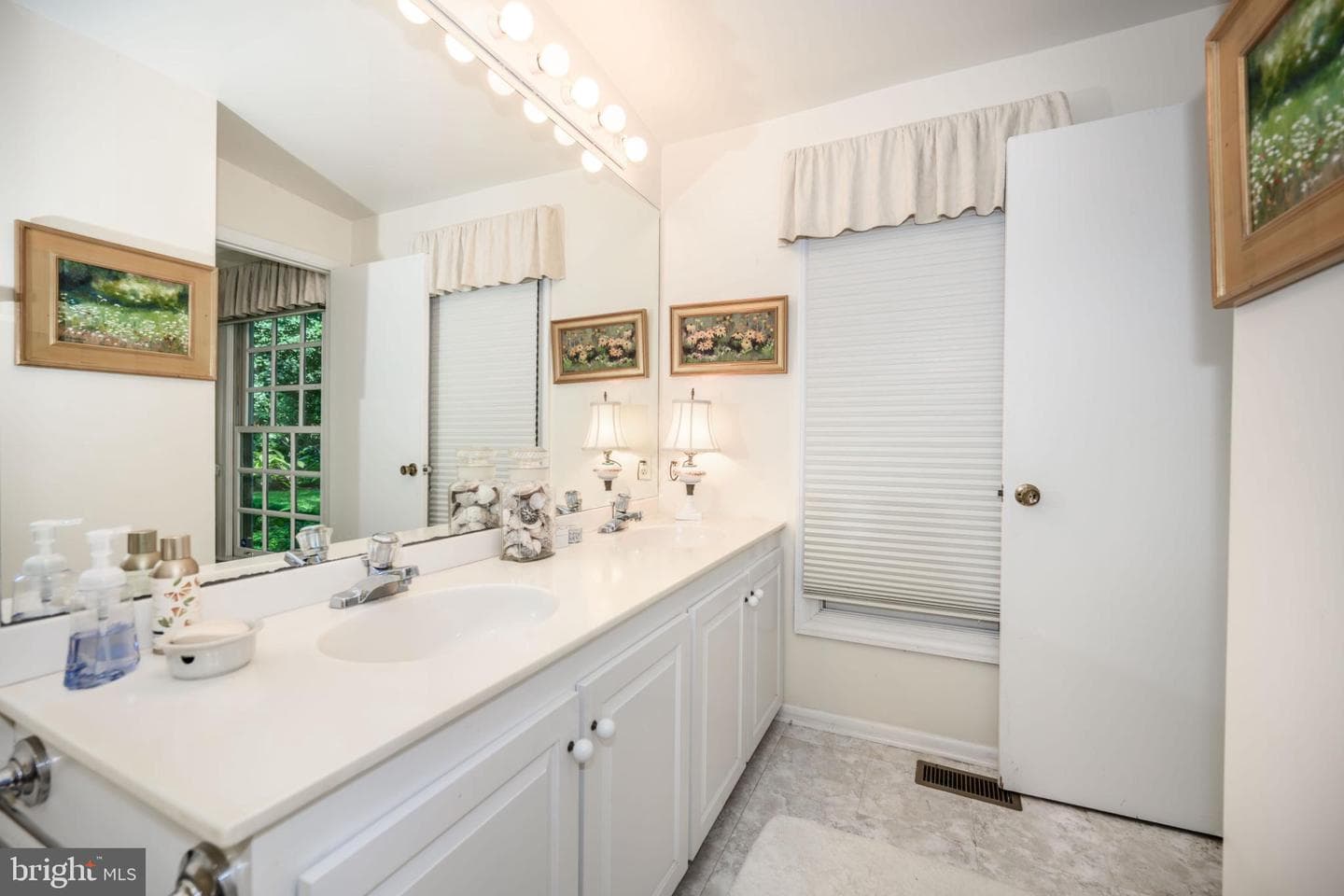 24390 Oakwood Park Road photo 48
