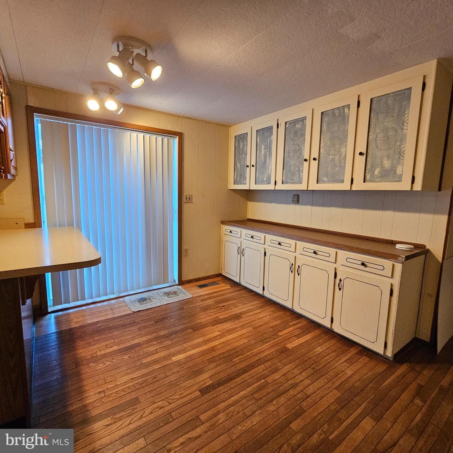 8210 Ingleton Circle photo 6