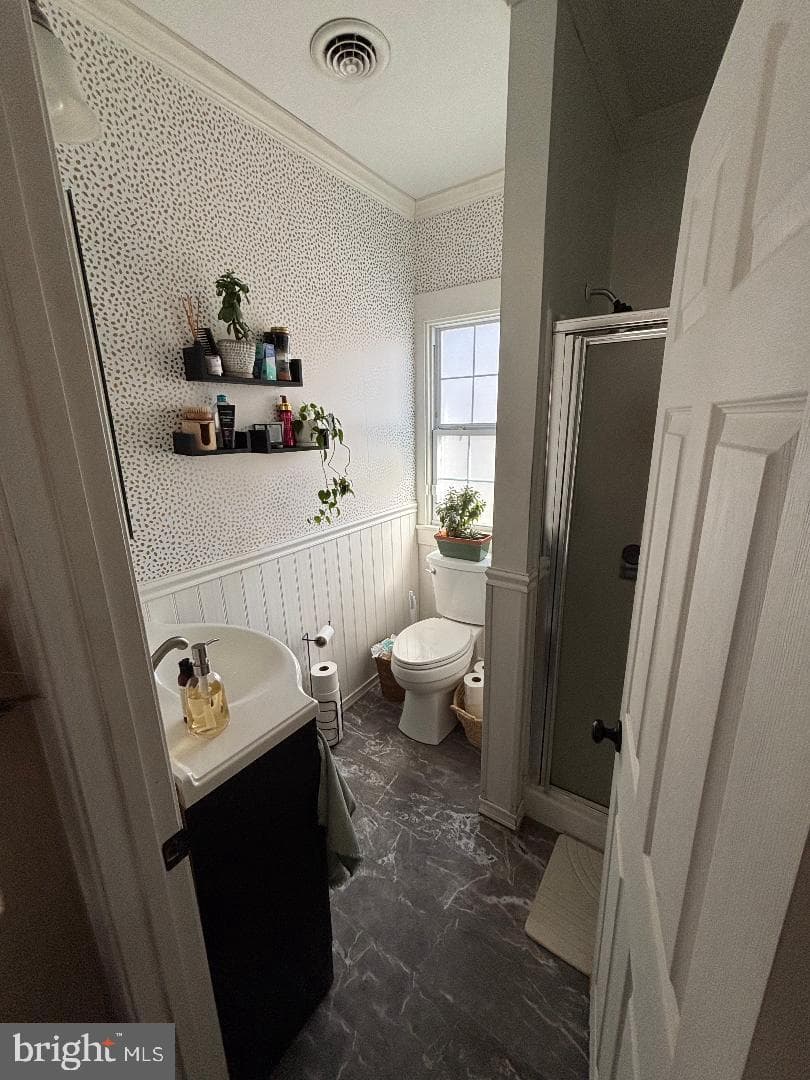 708 Dover Road photo 10