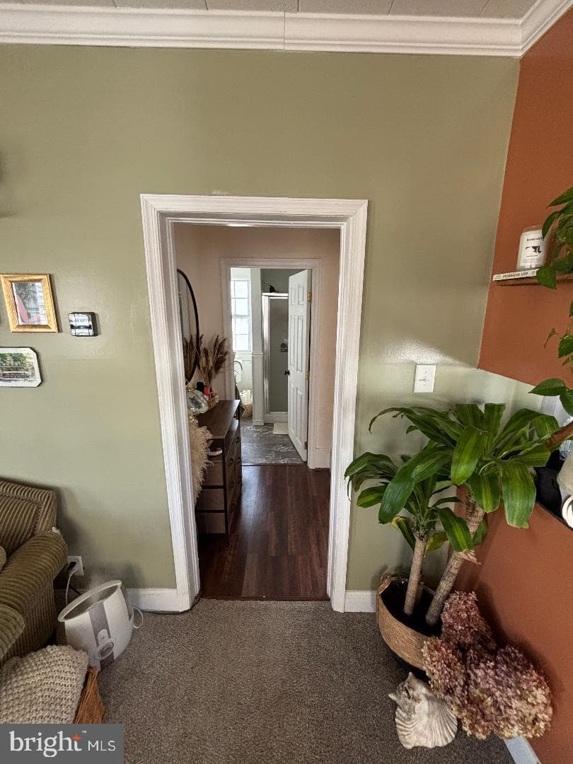 708 Dover Road photo 4