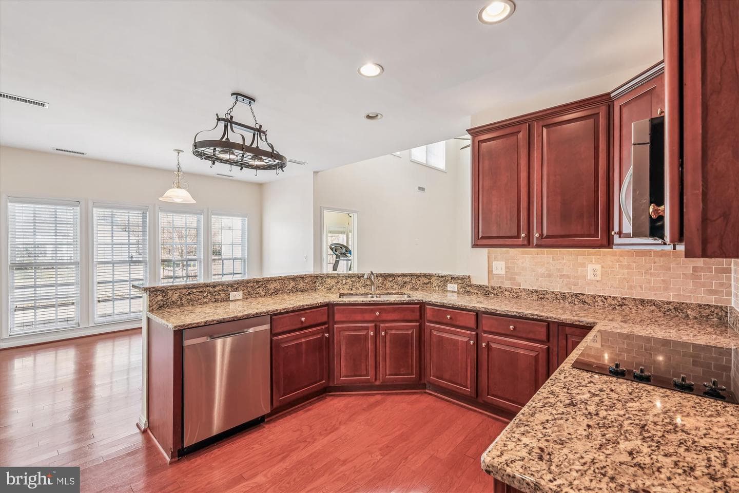 7459 Timothys Way photo 11