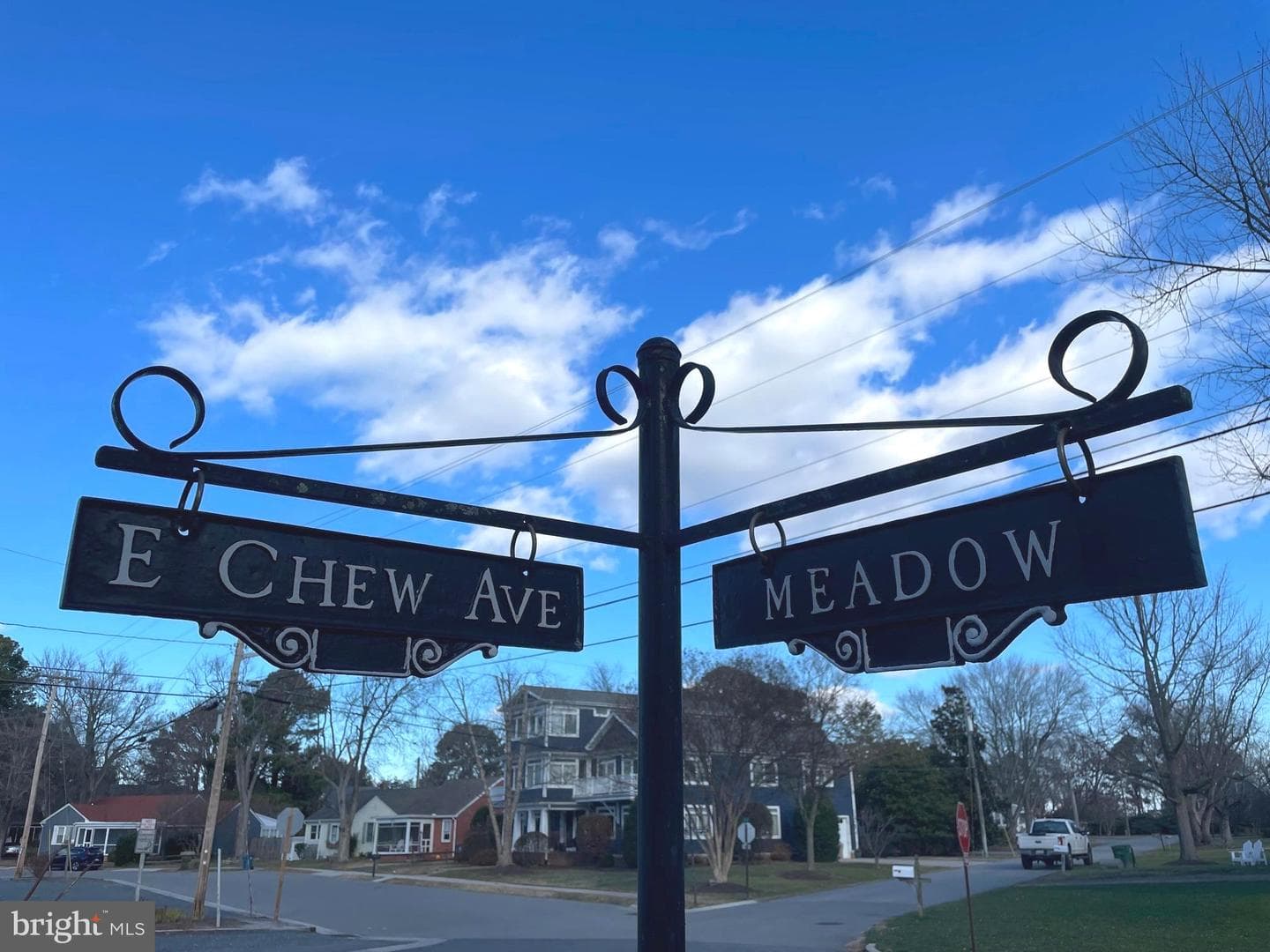 216 E Chew Ave photo 8
