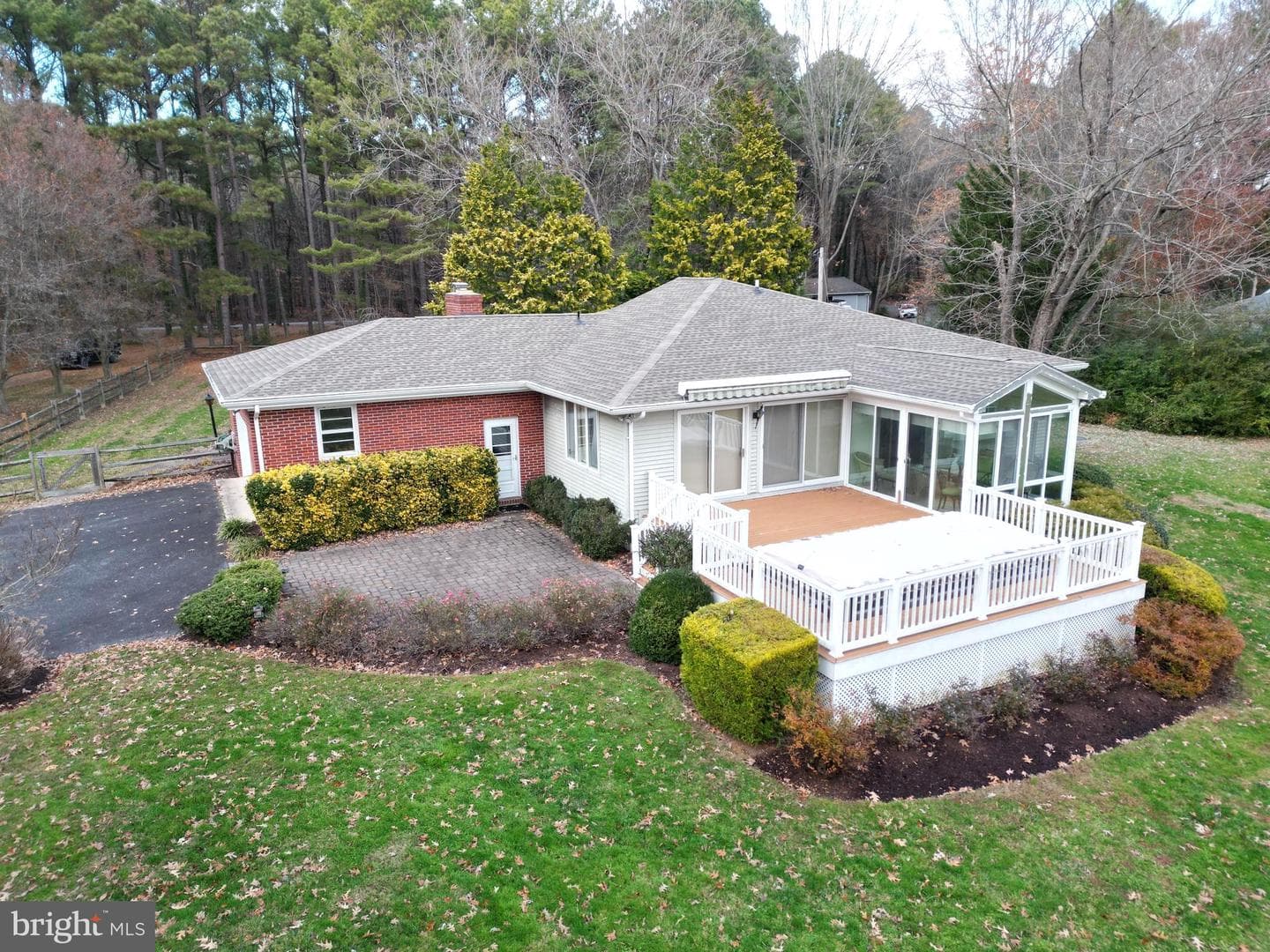 7361 Solitude Road photo 2