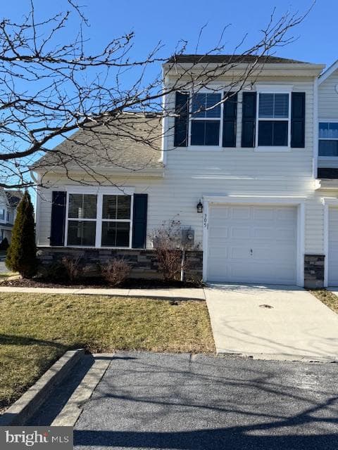 305 Bethune Drive photo 2