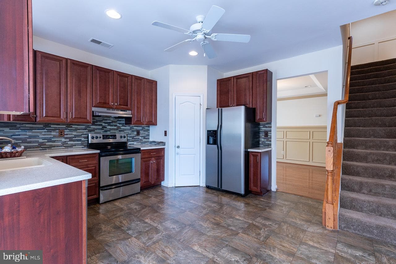 209 Tubman Drive photo 16