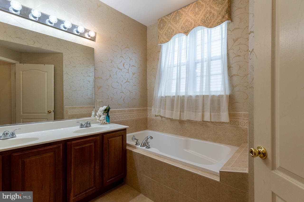 209 Tubman Drive photo 32