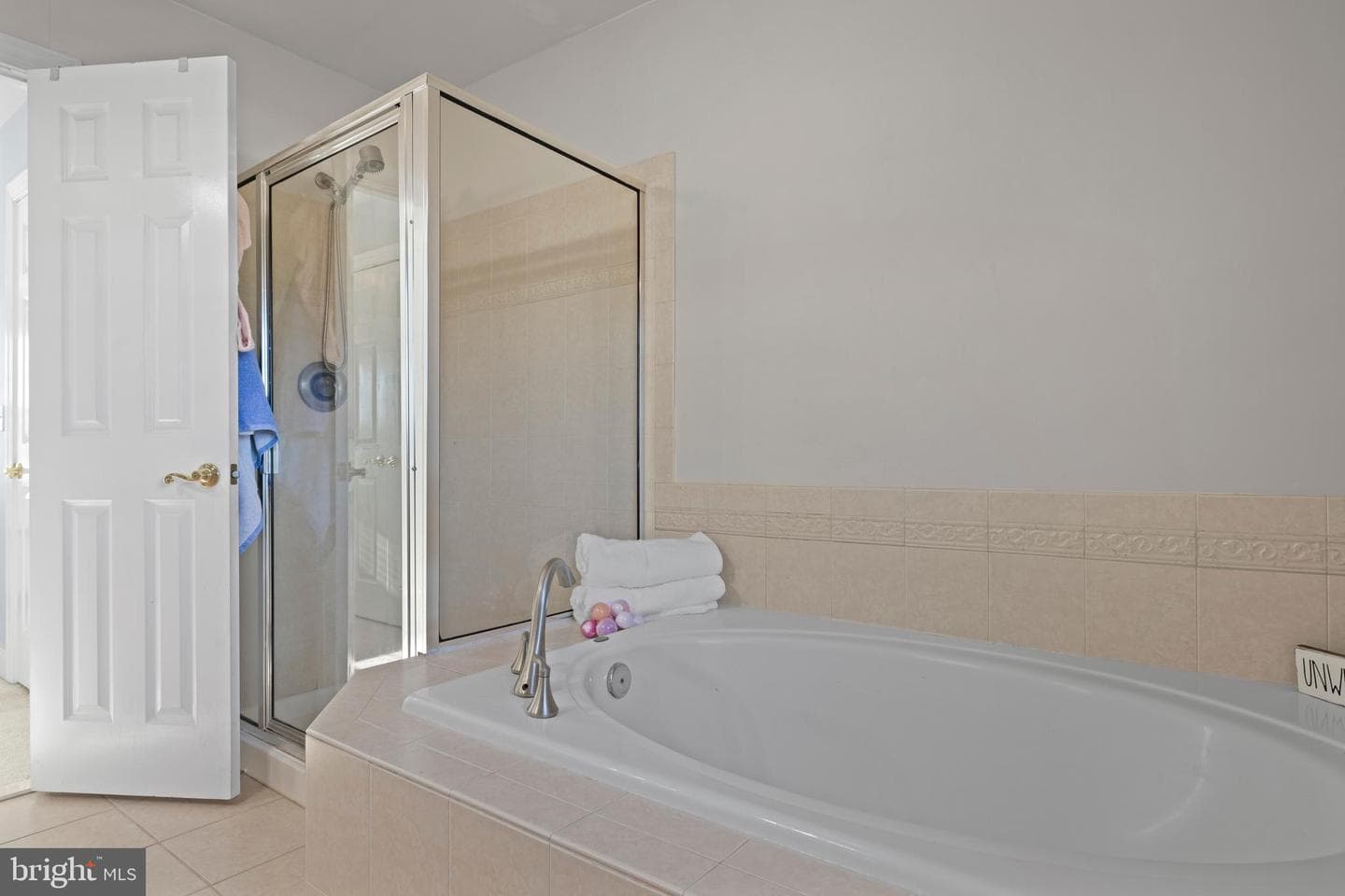 13468 Rustling Oaks Drive photo 32