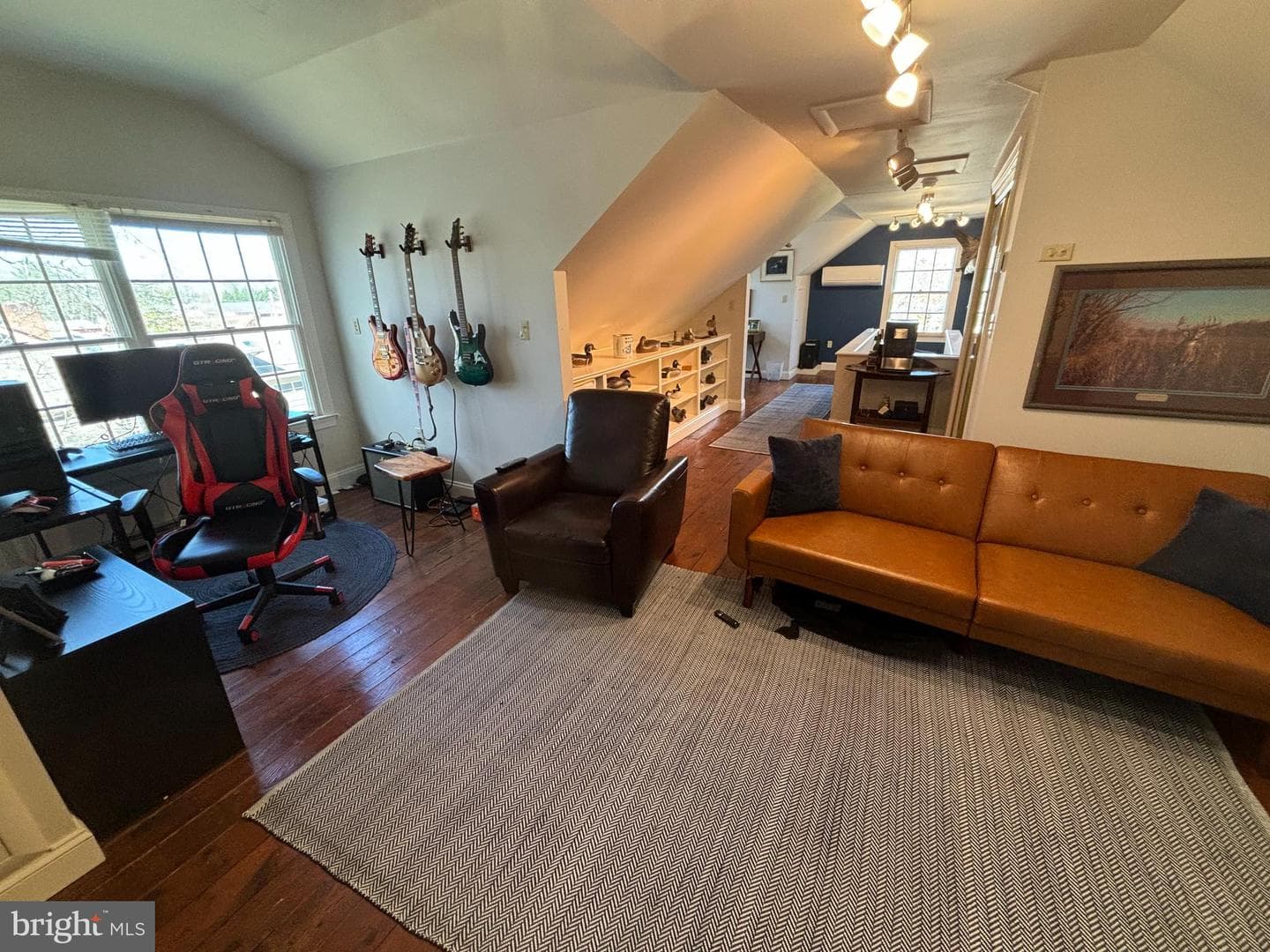221 S Harrison Street photo 38