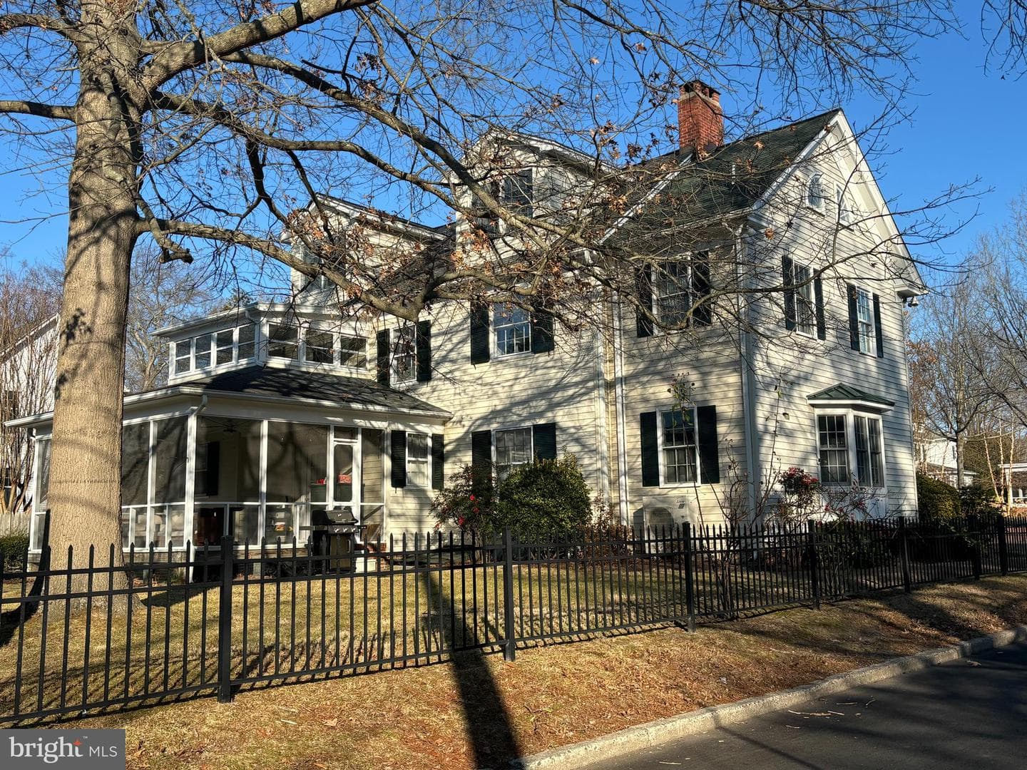221 S Harrison Street photo 8