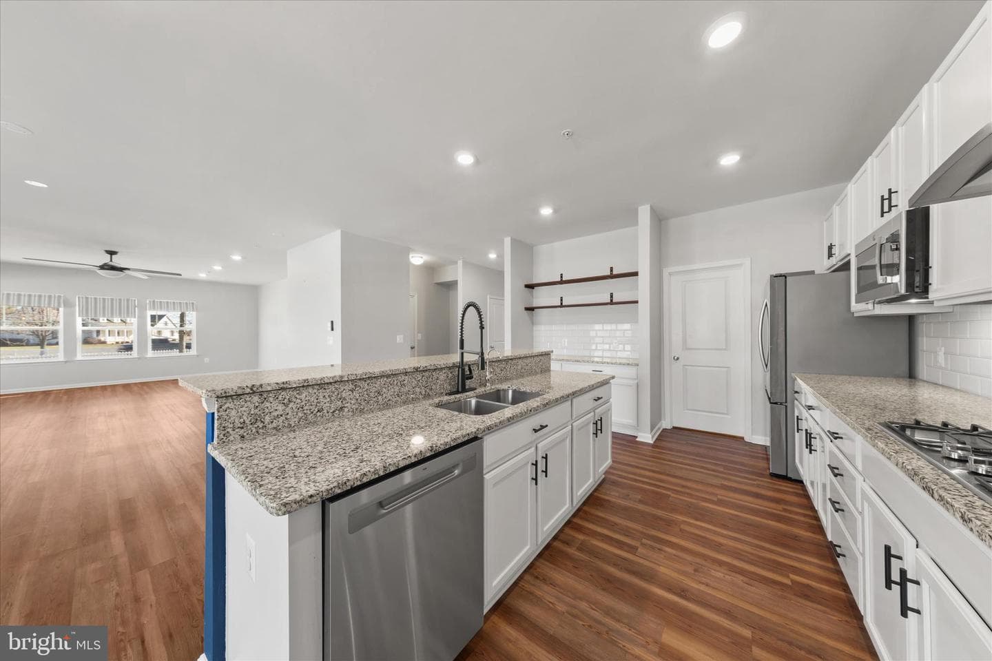 5559 Trafalgar Circle photo 28