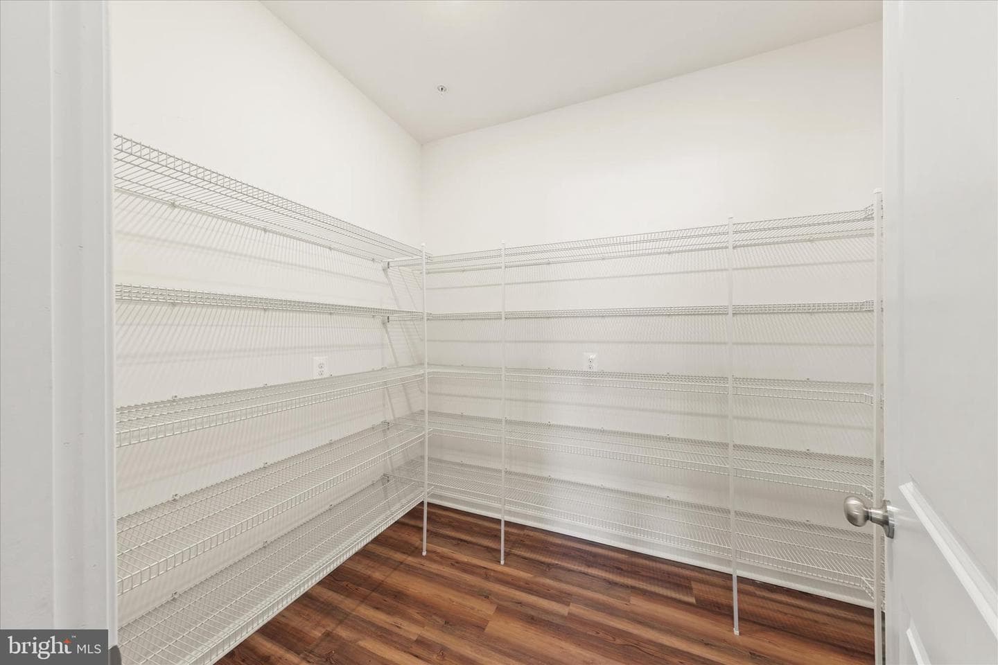 5559 Trafalgar Circle photo 31