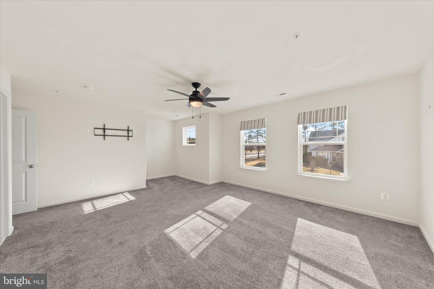 5559 Trafalgar Circle photo 41