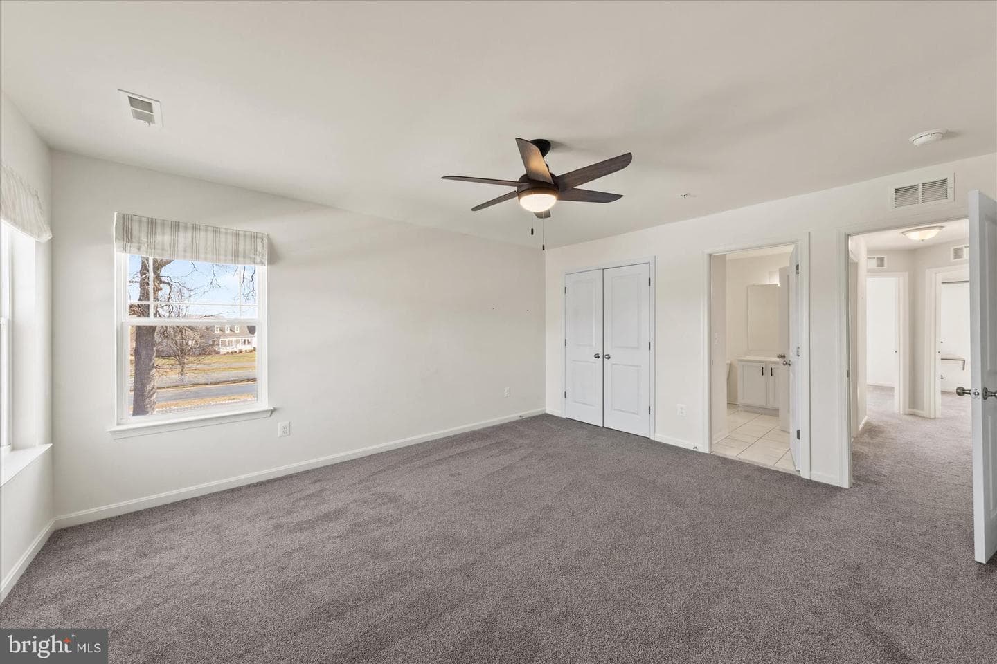5559 Trafalgar Circle photo 54